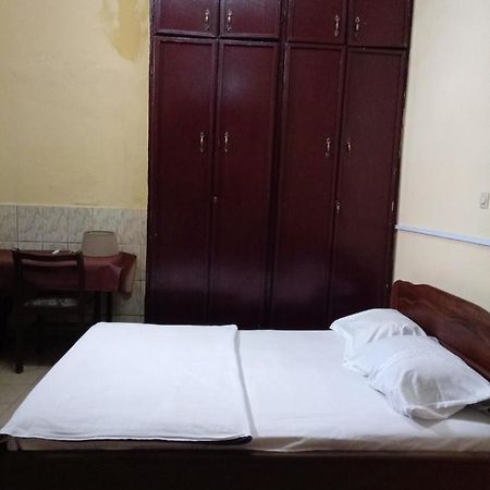 Bali Beau Sejour Hotel Douala Exterior foto